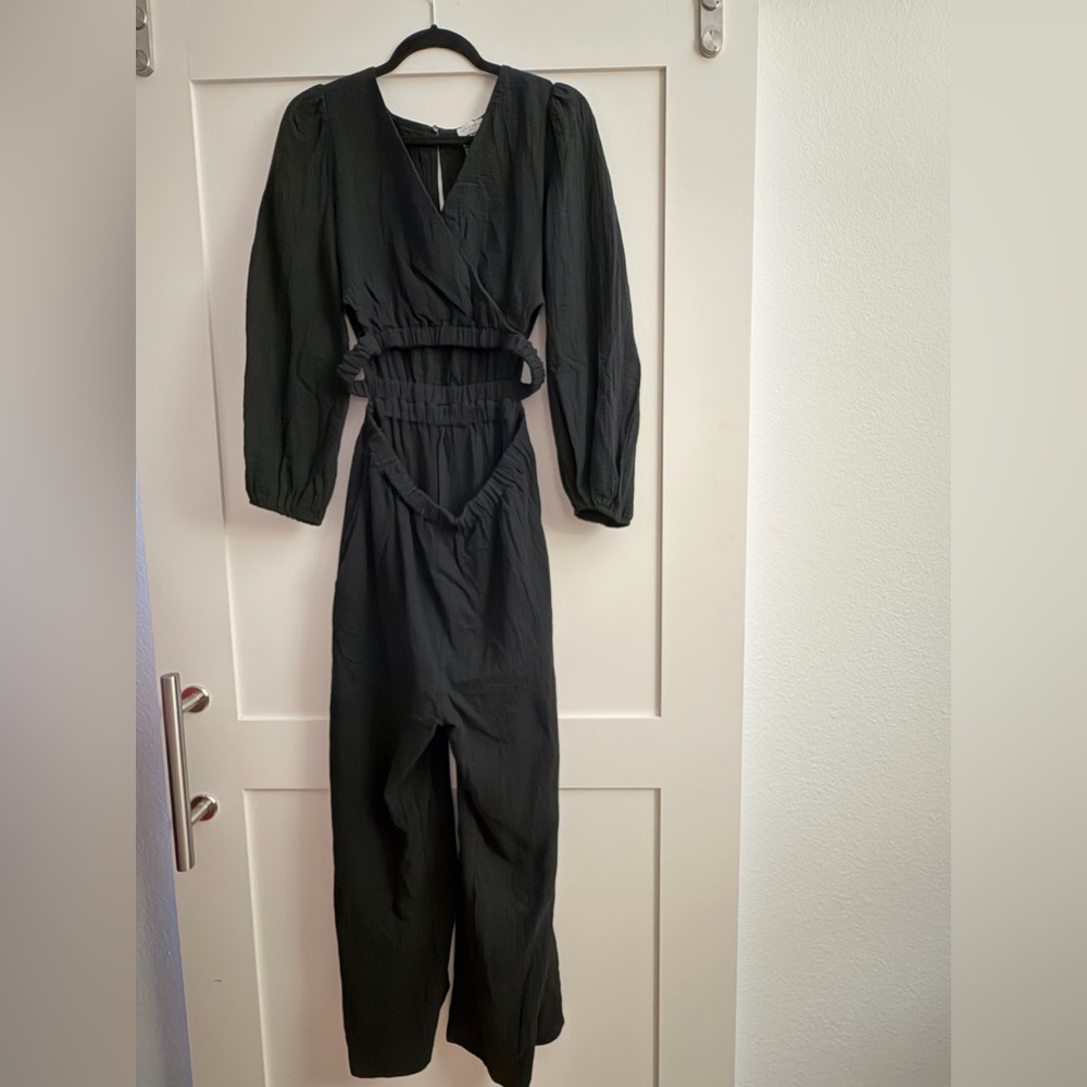 Cloth and Thread Black Long Sleeve Jumpsuit (size S)